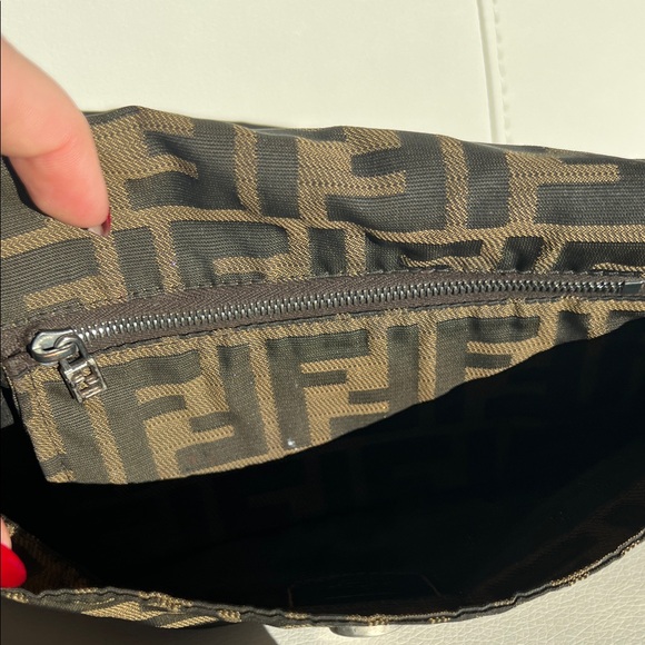 Fendi Small Tobacco Zucca with Metal FF Clasp - Picture 7 of 8